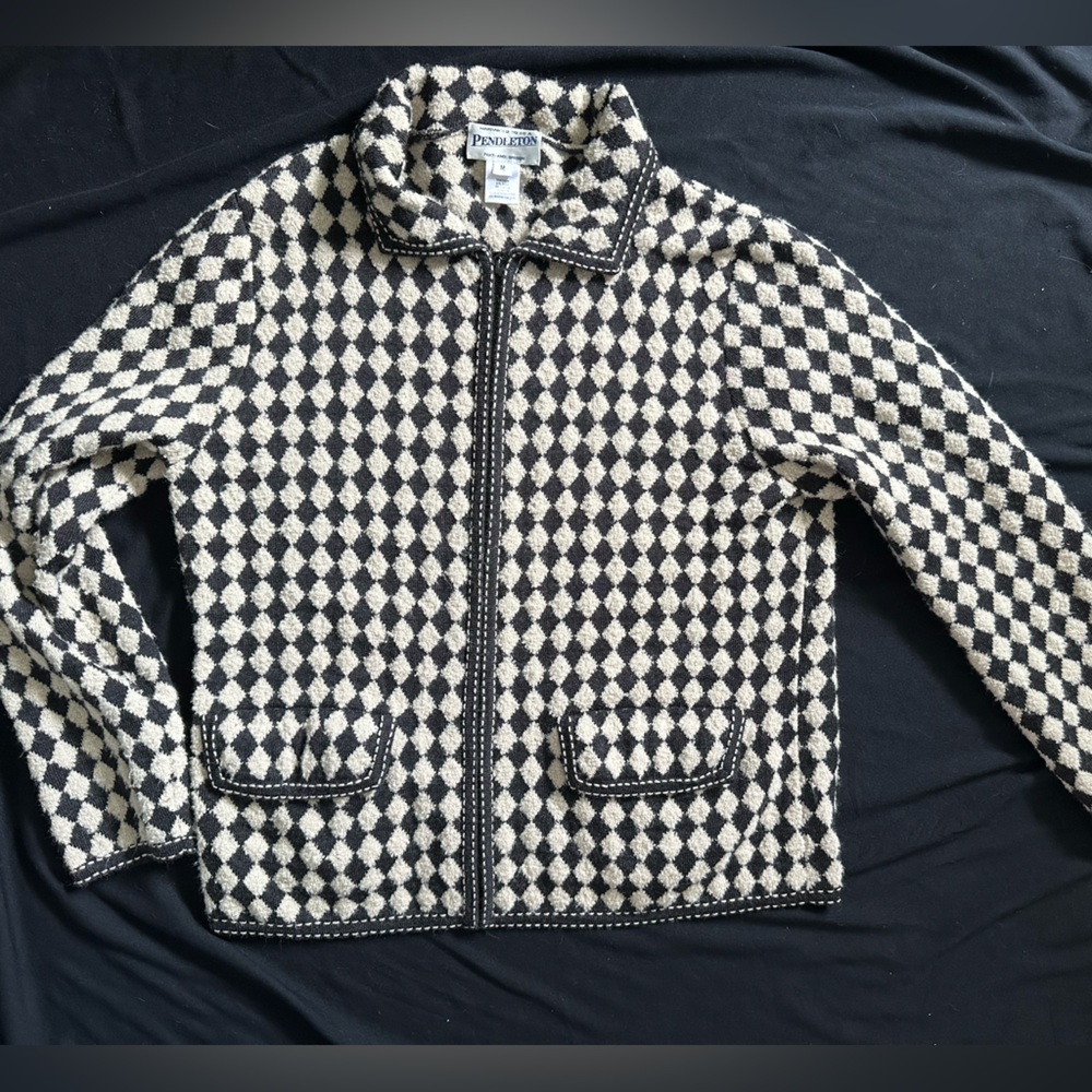 Vintage Pendleton Black and Cream Diamond Pattern sweater ladylike jacket wool M